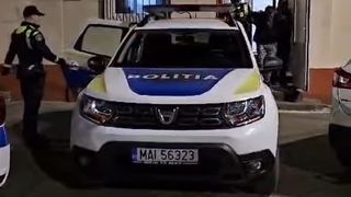 masina politie, arestat, ordin de protectie, femeie batuta 