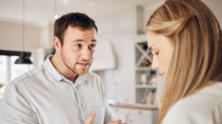 VIDEO „Avem puțin timp pentru noi”. Generația „situationship”