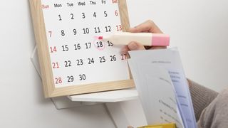 Mai multe zile libere pentru bugetari, din 2025. Vor &icirc;ncepe munca abia pe 8 ianuarie