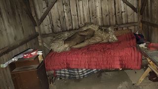 sclavi, stana, covasna, sechestrati 