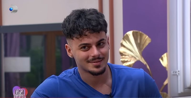 Antoni fierbe în suc propriu din cauza prezenței lui Dennis în Casa Iubirii