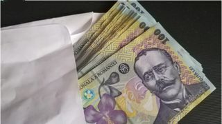 Cât costă un post de brancardier într-un spital din România - 6.000 de euro șpagă la angajarea la Rădăuți, Suceava, acuză DNA