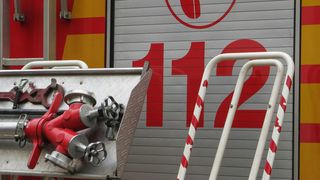 12 persoane, printre care și un copil, evacuate din locuințe. S-a dat alarma după ce a izbucnit un incendiu &icirc;ntr-un apartament din Năvodari