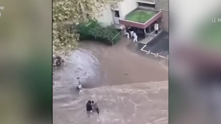 VIDEO Inundații catastrofale în Franța și Italia. Un om a murit, iar pagubele sunt colosale