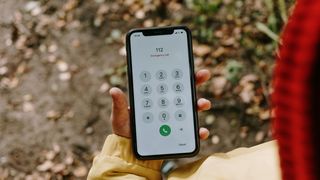 A sunat la 112 să comande pizza! Părinții fetei din Tulcea, amendați instant de polițiști