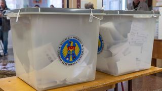 Ce &icirc;nseamnă rezultatul referendumului din Moldova?