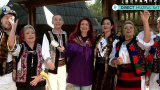 Videoclipul Mă mândresc că sunt român, filmat la Muzeul Satului