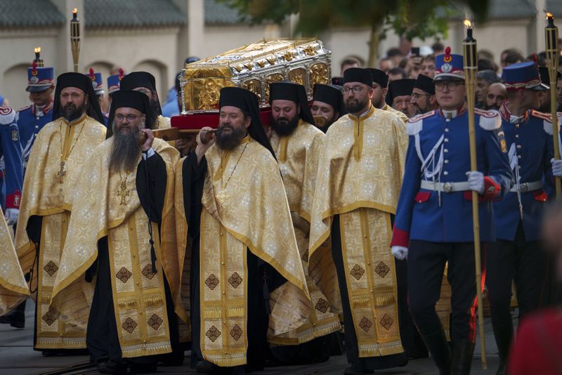 Procesiune în București de Sfântul Dimitrie