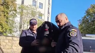 VIDEO „Problema e consumul de substanțe”. Suspectul de crimă de la Constanța, primele declarații după ce l-a ucis cu sânge rece pe tânărul de 26 de ani. Arma, de negăsit