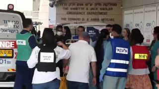 VIDEO Presupus atac terorist în Israel! Zeci de oameni au fost transportați la spital
