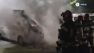 VIDEO O ambulanța a luat foc &icirc;ntre intervenții, la Vaslui