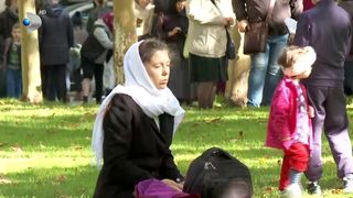 VIDEO &bdquo;Ne &icirc;ncearcă Dumnezeu&rdquo;. Pelerini tot mai mulți, dar sleiți de puteri