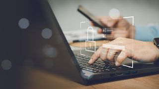 VIDEO &bdquo;Iubirea prefăcută&rdquo;, o schemă folosită de infractori pe internet