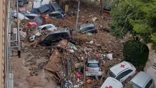 Inundații catastrofale &icirc;n Valencia: cel puțin 95 de morți, 22 de rom&acirc;ni sunt dați dispăruți. Ce este fenomenul meteo DANA care a declanșat infernul