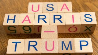 Donald Trump și Kamala Harris s-au &icirc;ntrecut &icirc;n derapaje
