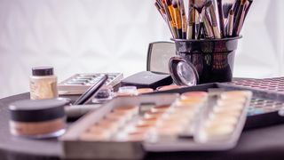 cosmetice, make-up, substante periculoase, cancer 