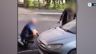 VIDEO Dorel a tasat bitumul cu fundul. Ireal ce au făcut muncitorii, la Galați