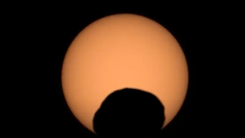 Imaginea înfricoșătoare publicată de NASA cu eclipsa de soare de pe Marte