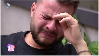 Vestea pe care a primit-o Gagea de acasă l-a dărâmat. Concurentul de la "Casa Iubirii" e devastat de durere, nu își poate opri lacrimile