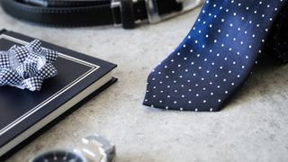 Ceasul, parfumul sau o băutură rafinată: 3 cadouri cu care atingi inima oricărui bărbat