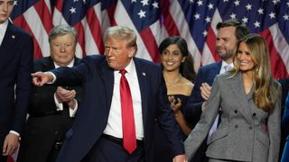 Donald Trump, reales de americani la Casa Albă