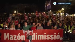 VIDEO Proteste violente &icirc;n Spania! C&acirc;ți rom&acirc;ni au murit &icirc;n timpul inundațiilor catastrofale?