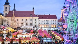 La ce oră se aprind luminițele de Crăciun în Sibiu în 2024