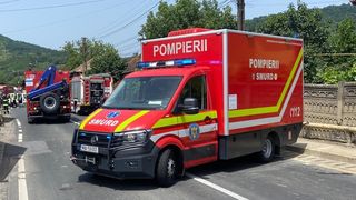 pompieri, barbat imobilizat, dolj, incendiu