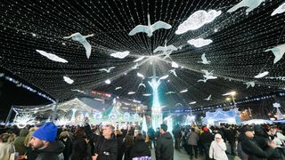 La ce oră se aprind luminițele de la T&acirc;rgul de Crăciun din Craiova 2024