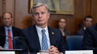 Șeful FBI, Christopher Wray, pe lista neagră a lui Donald Trump