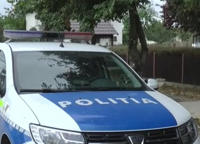 topor, politie, brasov, femeie batuta 