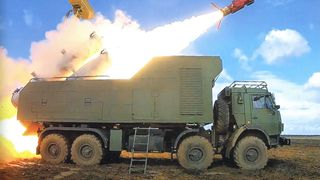 VIDEO Rusia a atacat Ucraina cu o armă pe care nu a mai folosit-o p&acirc;nă azi. "Poate fi &icirc;ncărcată cu un focos nuclear"