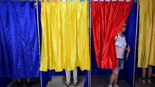 Alegeri &icirc;n Rom&acirc;nia. Cum a putut să voteze o femeie fără cetățenie rom&acirc;nă pentru viitorul președinte al țării