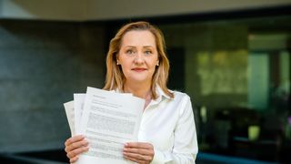 VIDEO Prima reacție a Elenei Lasconi după ce a trecut &icirc;n turul II al alegerilor pentru Cotroceni. "Promit că voi da totul"