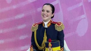 VIDEO „Am fost crescută în spiritul ordinii”. Oana Frîncu-Vențel și muzica dedicată României