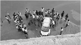 Trei nuntași au murit după ce au folosit Google Maps.