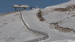 VIDEO „Prețurile au rămas neschimbate”. 1 Decembrie cu zăpadă pe pârtie