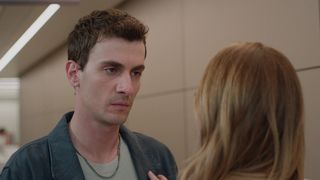 &Icirc;n această seară, &icirc;n noul episod din serialul &rdquo;Inimă rebelă&rdquo;, difuzat de la ora 20:00, la Kanal D, Alaz nu-și iartă tatăl