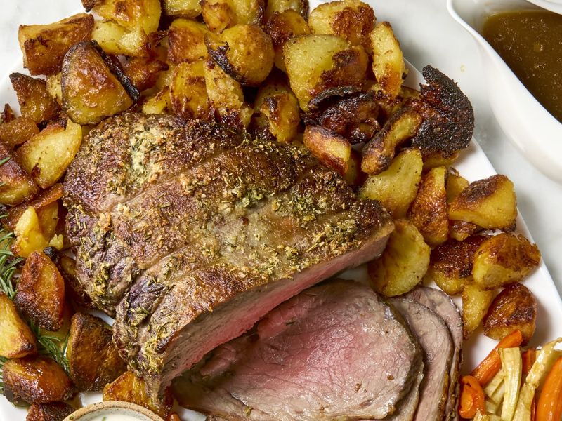 Masa de 1 Decembrie, cu până la 88 de E-uri! Avertisment de ultim moment de la Protecția Consumatorilor