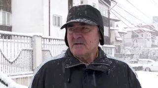 VIDEO Haos pe șosele din cauza ninsorilor. Codul galben de ninsori, valabil &icirc;n 11 județe din țară