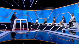 Un administrator, o contabilă, o profesoară, o învățătoare și un pensionar, în compețiția ”Jocul cuvintelor cu Dan Negru”, în această seară, de la ora 22:30, la Kanal D