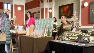 VIDEO Cadourile realizate manual, din materiale naturale, la mare căutare. Rom&acirc;nii le cumpără ca să le ofere de Crăciun