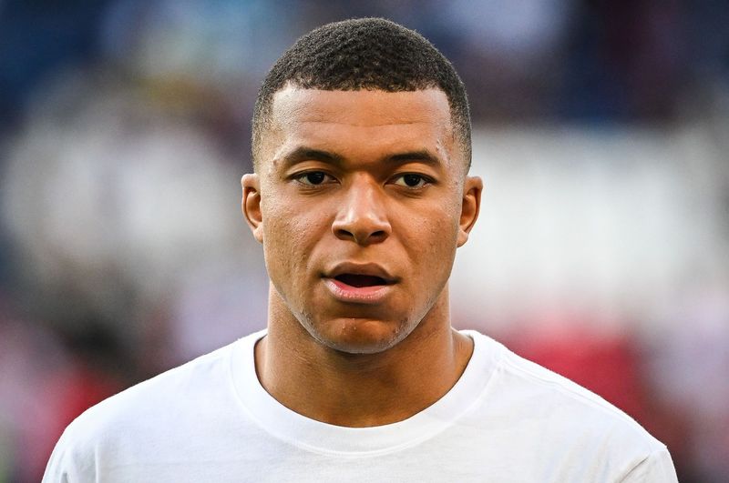 Kylian Mbappe, fotbalist legitimat la Real Madrid