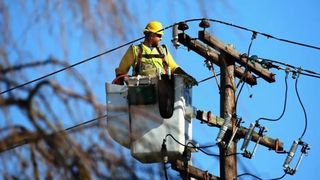 Atac la securitatea energetică a Rom&acirc;niei. Există riscul unor pene de curent "pe scară largă&rdquo;