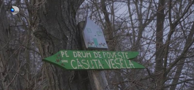 Dă culoare fântânilor din sat