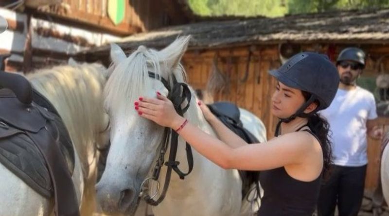  Pasiunea sa pentru cai a reînviat un loc uitat de lume