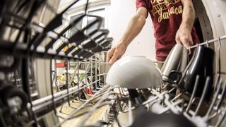 &Icirc;ntreținerea tac&acirc;murilor: cum să le păstrezi strălucirea pe termen lung