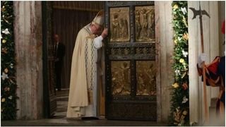 Papa Francisc va deschide cinci uși sacre la Vatican. Un ritual nemaivăzut are loc în 2025