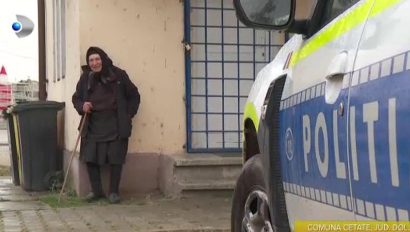 Bătrână și singură își caută dreptatea