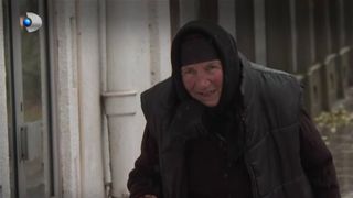 Bătr&acirc;nă și singură &icirc;și caută dreptatea